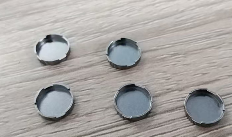 破解圓形金屬蓋反光檢測痛點，構筑五金零部件品質防線